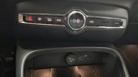 Volvo XC40 2.0 B3 G Core Auto