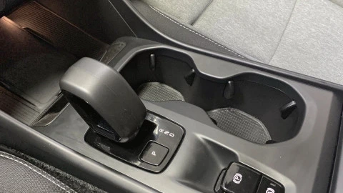 Volvo XC40 2.0 B3 G Core Auto