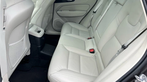 Volvo XC60 2.0 T6 AWD Recharge Plus Bright Auto