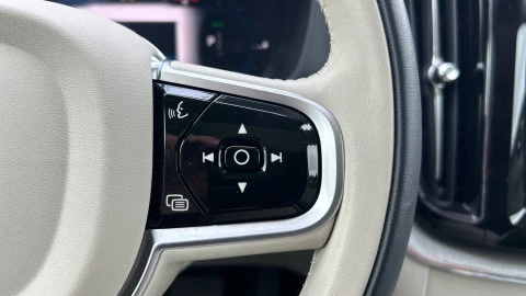 Volvo XC60 2.0 T6 AWD Recharge Plus Bright Auto