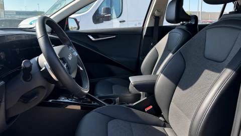 Kia Niro 1.6 GDi HEV 95kW (129CV) Drive