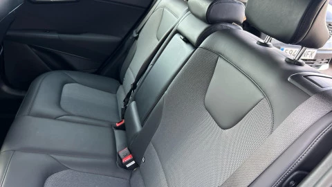 Kia Niro 1.6 GDi HEV 95kW (129CV) Drive