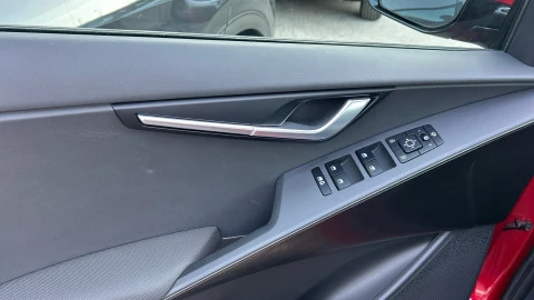 Kia Niro 1.6 GDi HEV 95kW (129CV) Drive