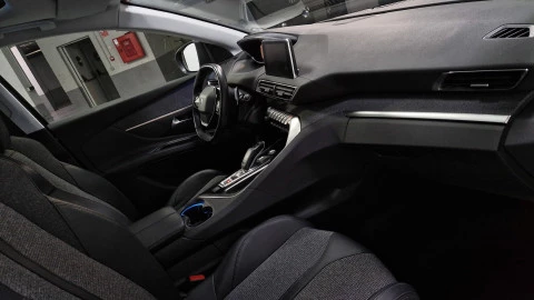 Peugeot 5008 5008 1.5BlueHDi S&S Allure EAT8 130