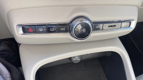 Volvo XC40 2.0 D3 AWD Momentum Auto