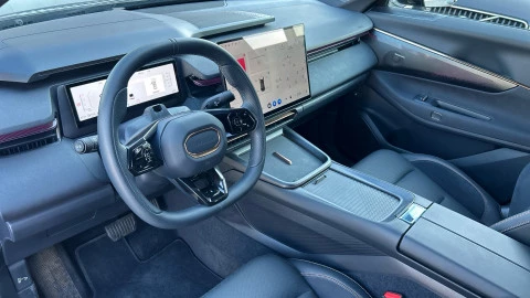 Lynk & Co 08 1.5 PHEV More