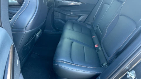 Lynk & Co 08 1.5 PHEV More