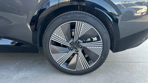 Lynk & Co 08 1.5 PHEV More