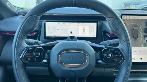 Lynk & Co 08 1.5 PHEV More