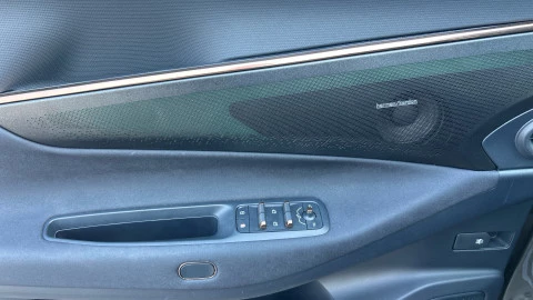 Lynk & Co 08 1.5 PHEV More