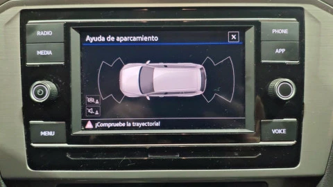 Volkswagen Passat Variant Business 2.0 TDI 110kW