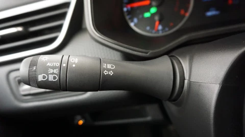 Renault Clio Evolution TCe 100 (74kw) GLP