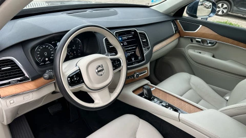 Volvo XC90 2.0 B5 D AWD Momentum Pro Auto
