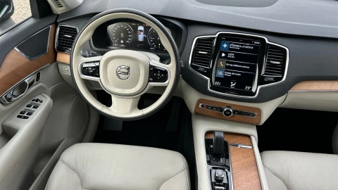 Volvo XC90 2.0 B5 D AWD Momentum Pro Auto