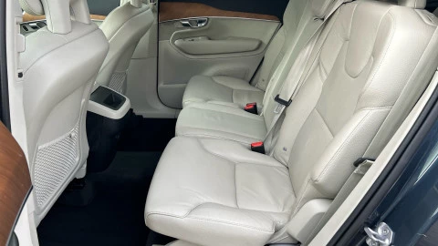 Volvo XC90 2.0 B5 D AWD Momentum Pro Auto