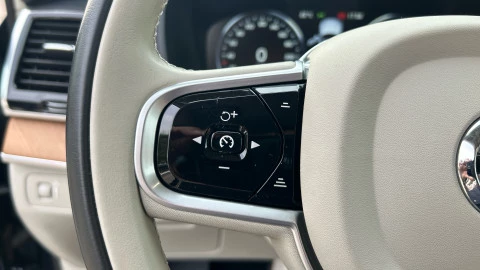Volvo XC90 2.0 B5 D AWD Momentum Pro Auto