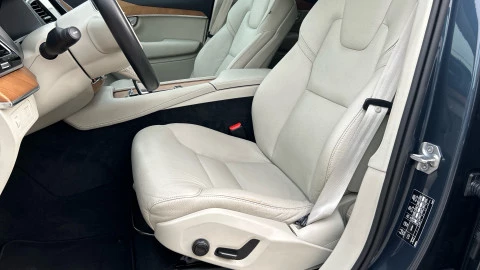 Volvo XC90 2.0 B5 D AWD Momentum Pro Auto