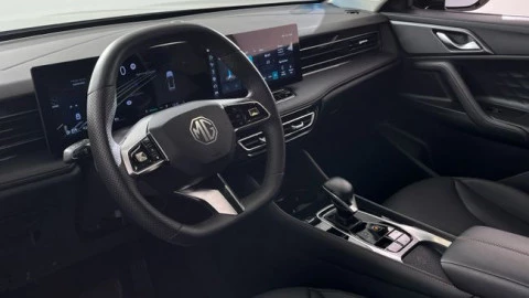 MG HS 1.5T MANUAL LUXURY