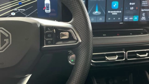 MG HS 1.5T MANUAL LUXURY