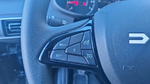 Dacia Sandero Essential TCe 67kW (90CV)