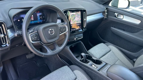 Volvo XC40 2.0 B3 G Core Auto