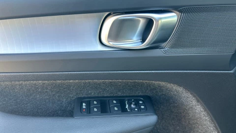 Volvo XC40 2.0 B3 G Core Auto