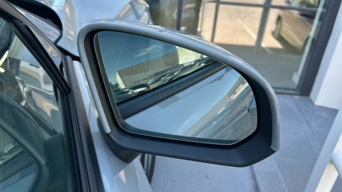 Volvo XC40 2.0 B3 G Core Auto