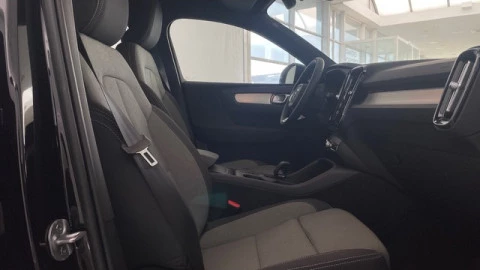 Volvo XC40 B3 G Core Auto 120 kW (163 CV)