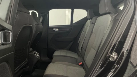 Volvo XC40 B3 G Core Auto 120 kW (163 CV)