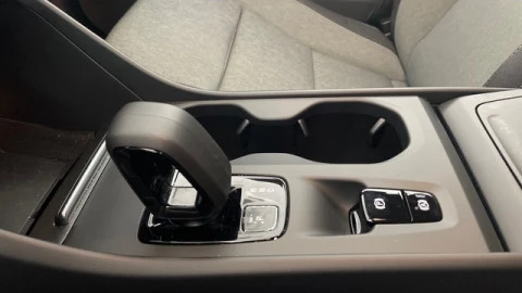 Volvo XC40 B3 G Core Auto 120 kW (163 CV)