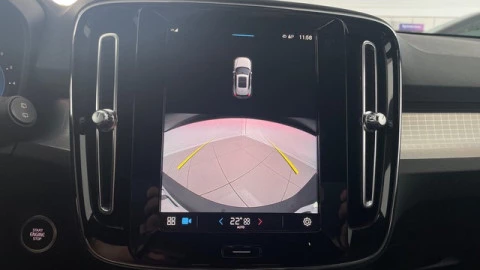 Volvo XC40 B3 G Core Auto 120 kW (163 CV)