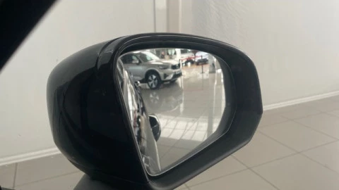 Volvo XC40 B3 G Core Auto 120 kW (163 CV)