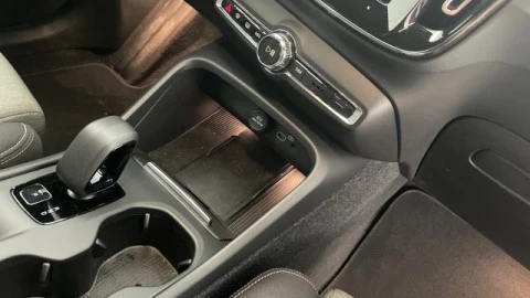 Volvo XC40 B3 G Core Auto 120 kW (163 CV)