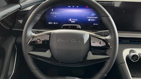 Omoda 9 SHS Premium 1.5 TGDI 395kW AWD