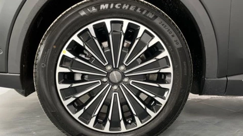 Omoda 9 SHS Premium 1.5 TGDI 395kW AWD