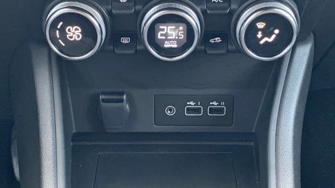 Renault Captur techno E-Tech full hybr.105 kW(145CV)