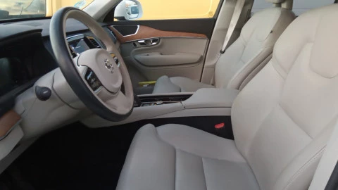 Volvo XC90 2.0 B5 D AWD Momentum Pro Auto