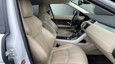 Land Rover Range Rover Evoque 2.0L TD4 Diesel 150CV 4x4 SE