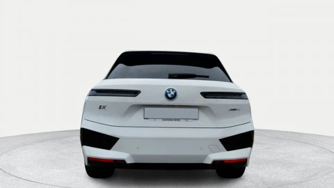 BMW iX xDrive40