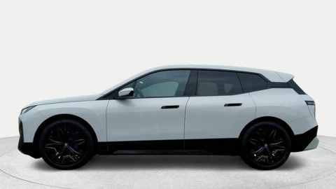BMW iX xDrive40