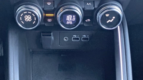 Renault Clio techno Eco-G 100cv (74kW)