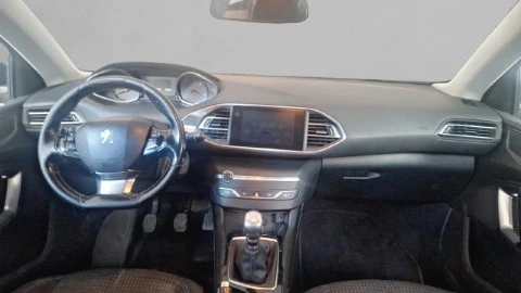 Peugeot 308 5p Style 1.5 BlueHDi 96KW (130CV)