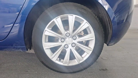 Peugeot 308 5p Style 1.5 BlueHDi 96KW (130CV)