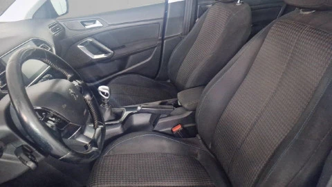 Peugeot 308 5p Style 1.5 BlueHDi 96KW (130CV)