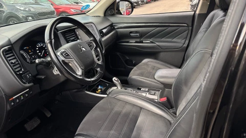 Mitsubishi Outlander 2.0 PHEV Kaiteki Auto 4WD