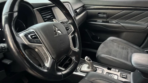 Mitsubishi Outlander 2.0 PHEV Kaiteki Auto 4WD