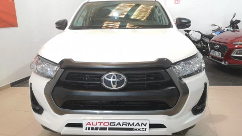 Toyota Hilux 2.4 D4D Cabina Doble GX