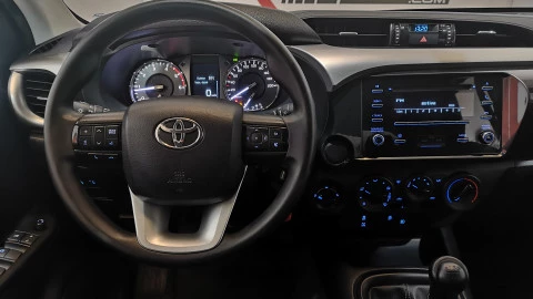 Toyota Hilux 2.4 D4D Cabina Doble GX