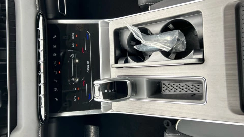 EBRO S400 1.5 DHE HEV Excellence CVT