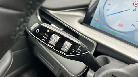 EBRO S400 1.5 DHE HEV Excellence CVT